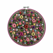 Load image into Gallery viewer, 9.5“ Floral Embroidery on Natural Linen
